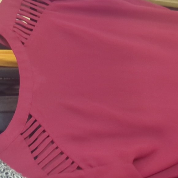 Top - Picture 3 of 3